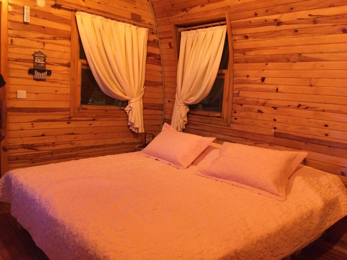 Green Pine Beach & Bungallows ฮิซารูนู ภายนอก รูปภาพ