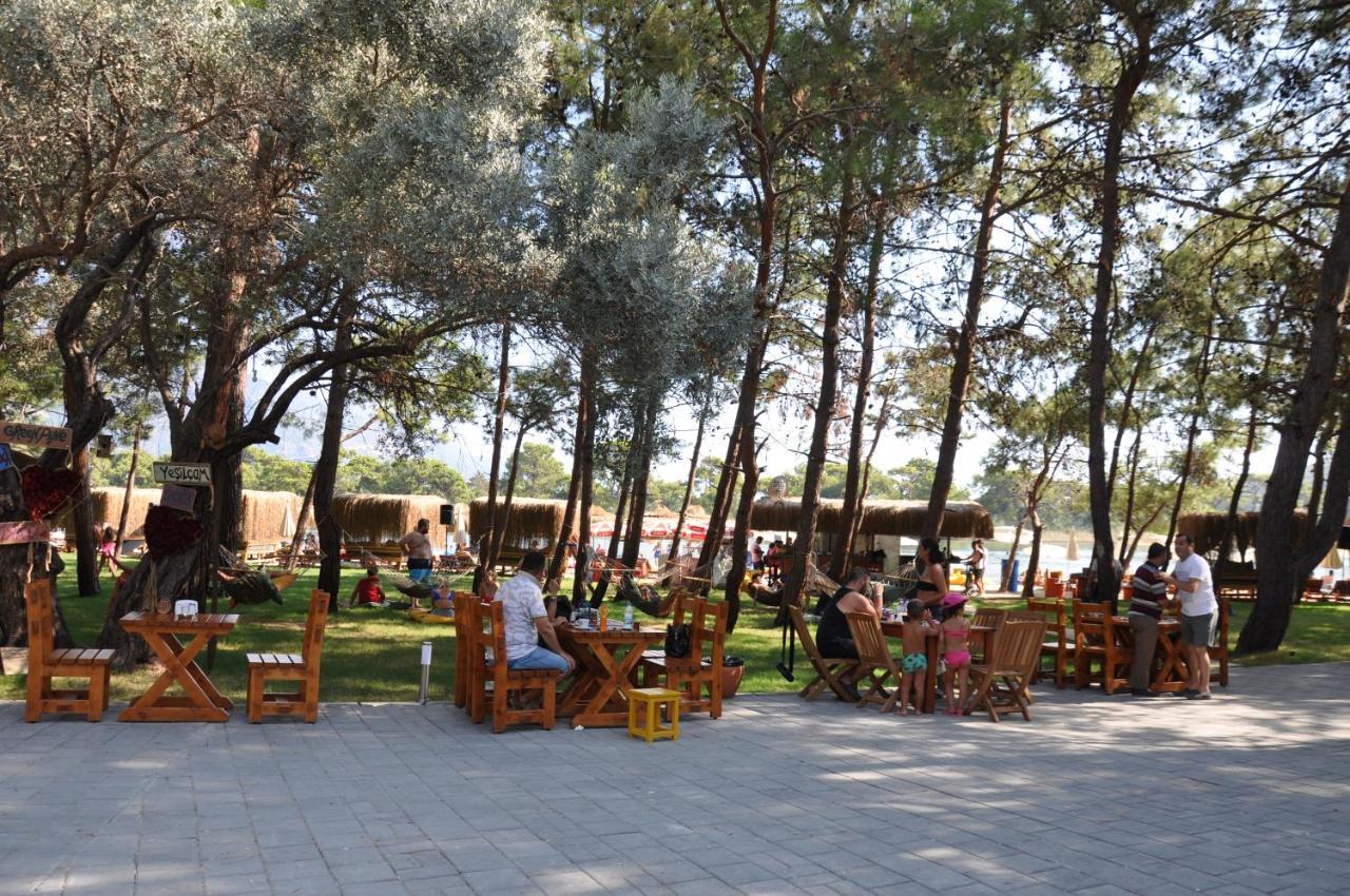 Green Pine Beach & Bungallows ฮิซารูนู ภายนอก รูปภาพ