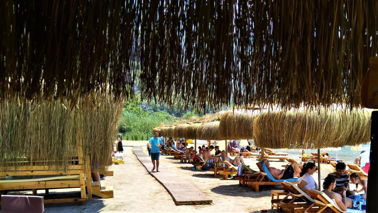 Green Pine Beach & Bungallows ฮิซารูนู ภายนอก รูปภาพ