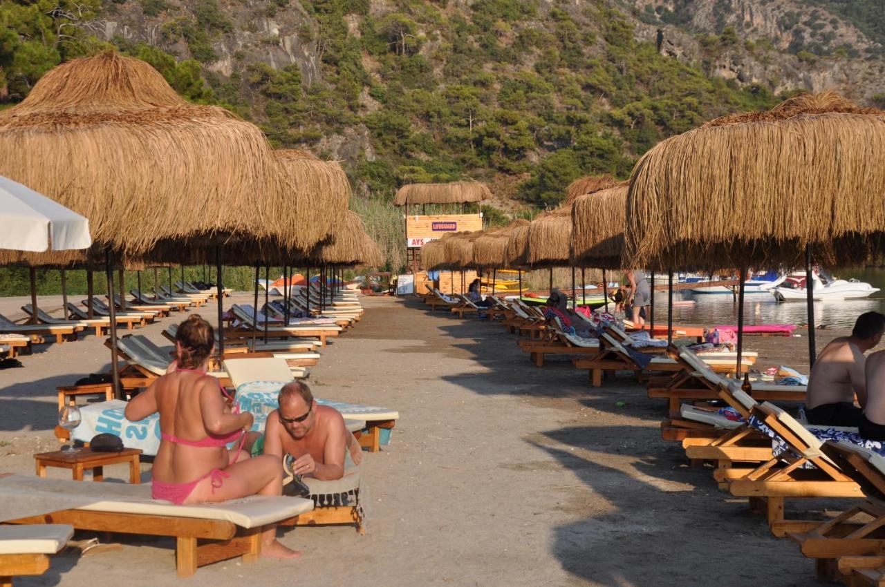 Green Pine Beach & Bungallows ฮิซารูนู ภายนอก รูปภาพ