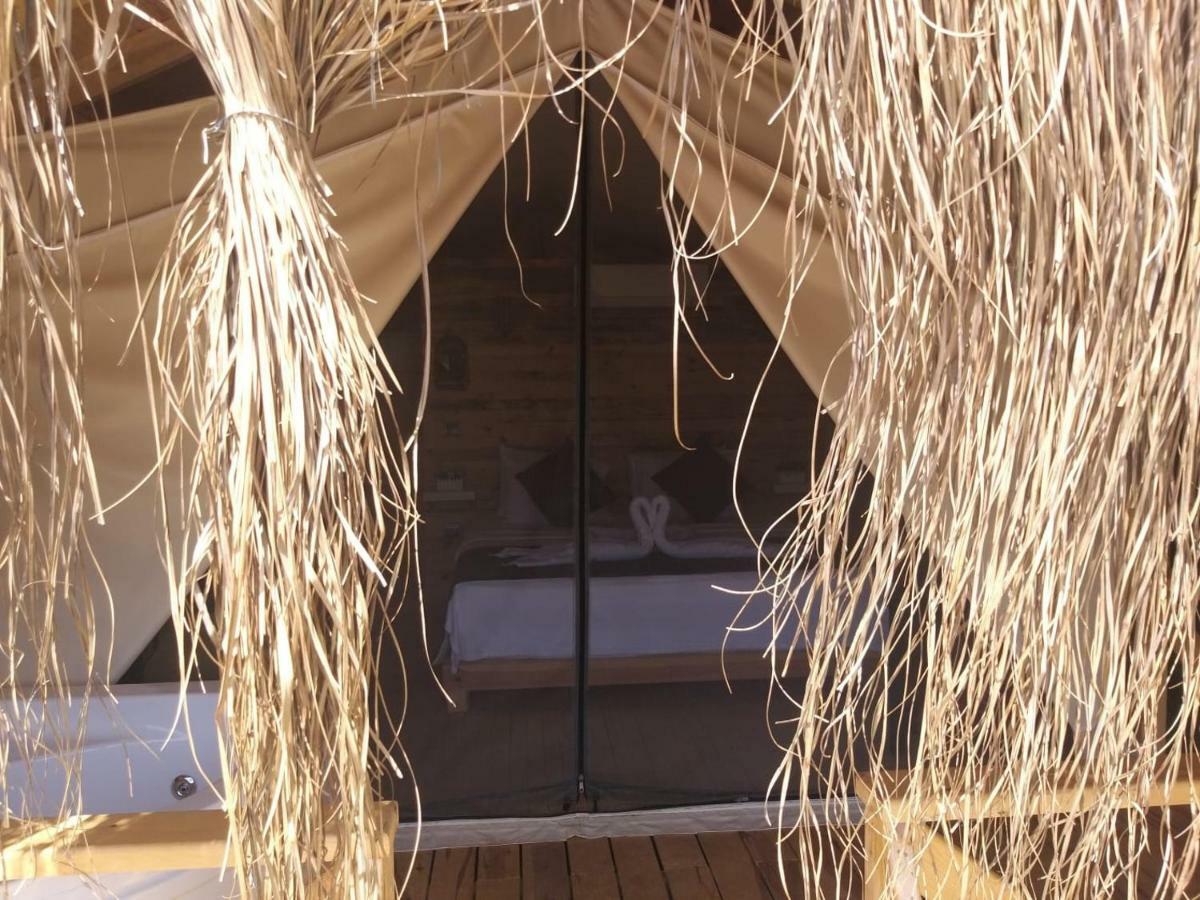 Green Pine Beach & Bungallows ฮิซารูนู ภายนอก รูปภาพ